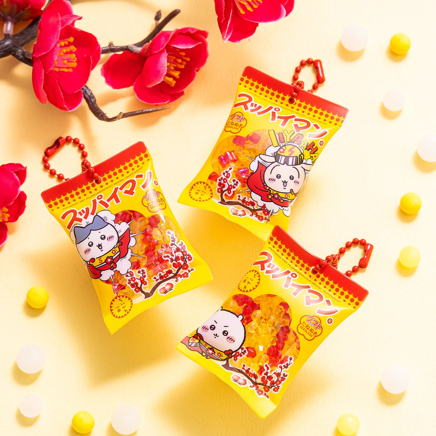 ちいかわ×スッパイマン　シーサーのおみやげやさん　シャカシャカおかしキーホルダー（ちいかわ・ハチワレ・うさぎ）